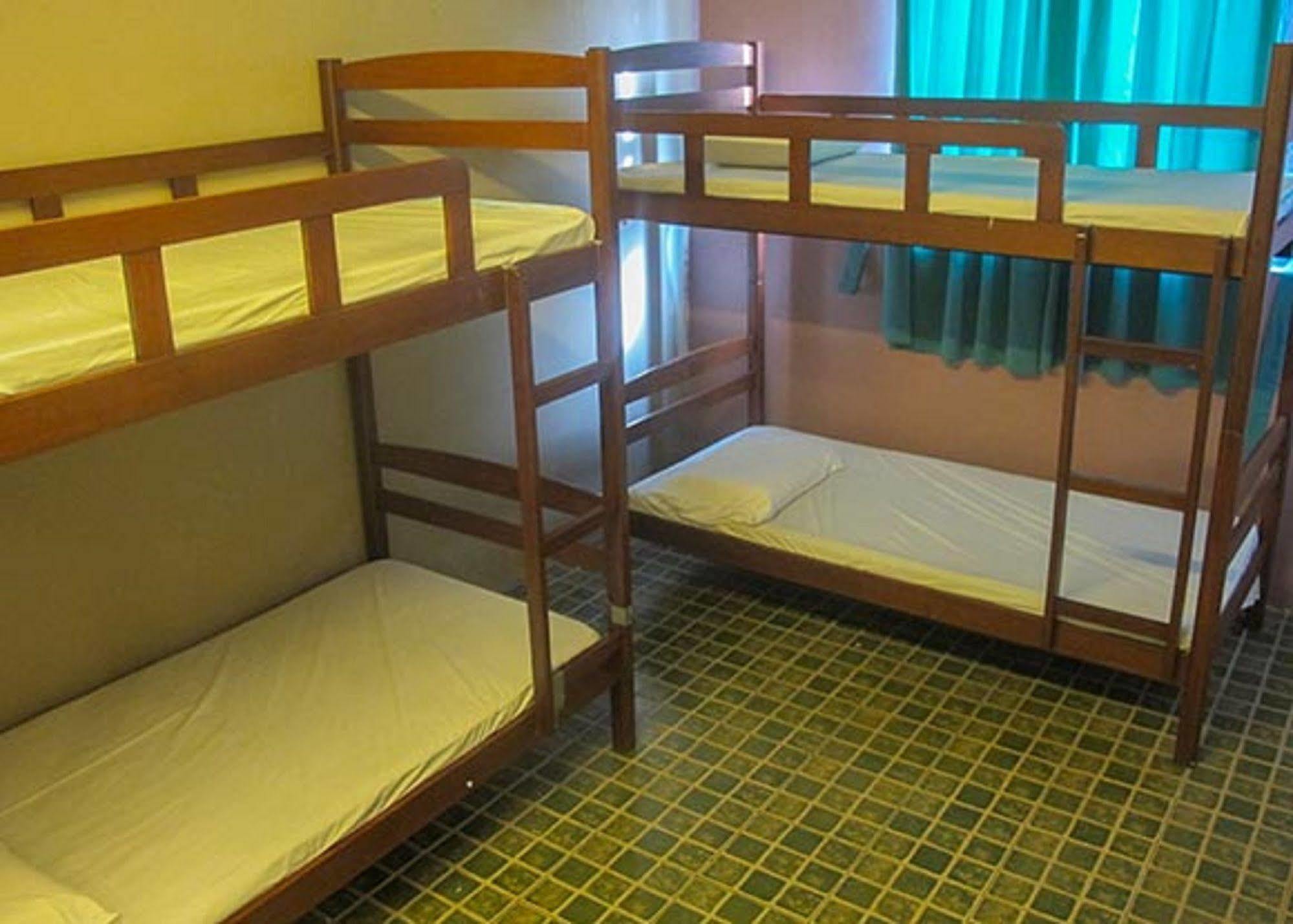 บอเนโอแบ็คแพคเกอร์ Hostel โกตาคินาบาลู ภายนอก รูปภาพ